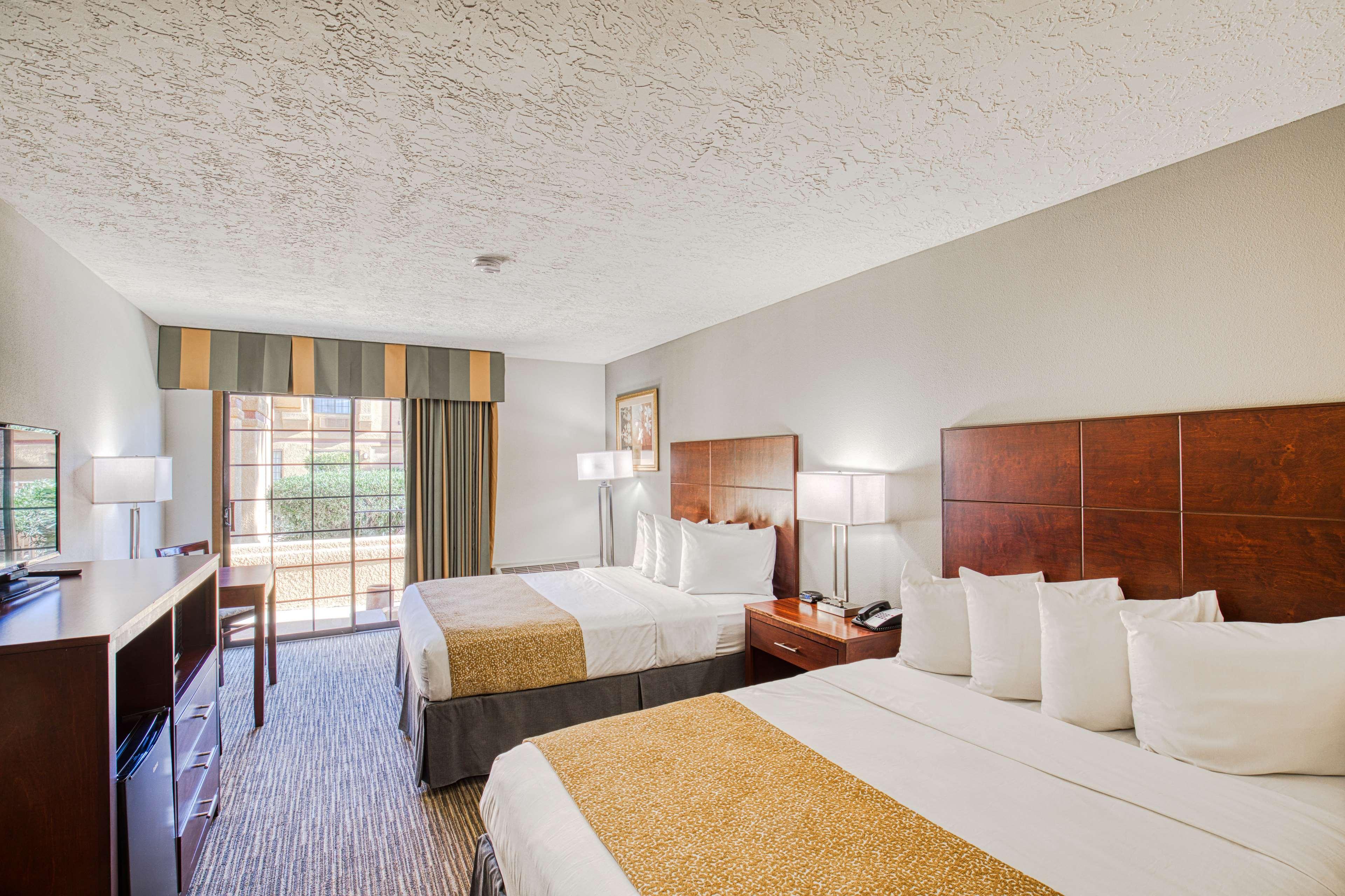 Best Western Green Valley Inn Buitenkant foto