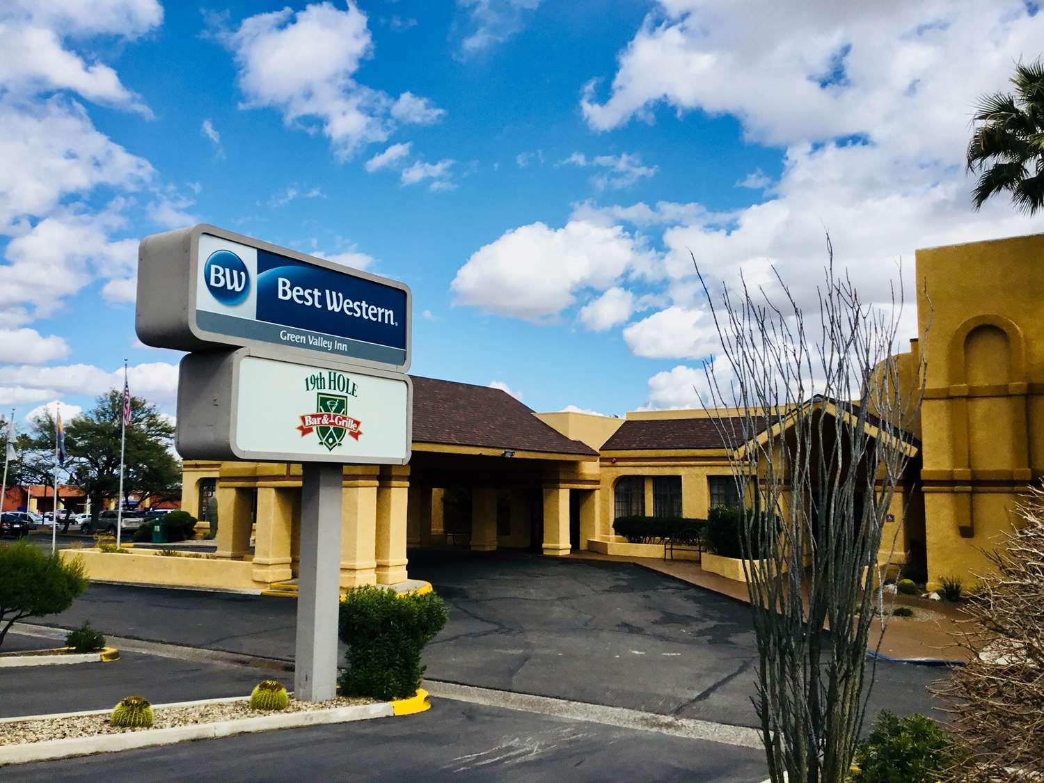 Best Western Green Valley Inn Buitenkant foto