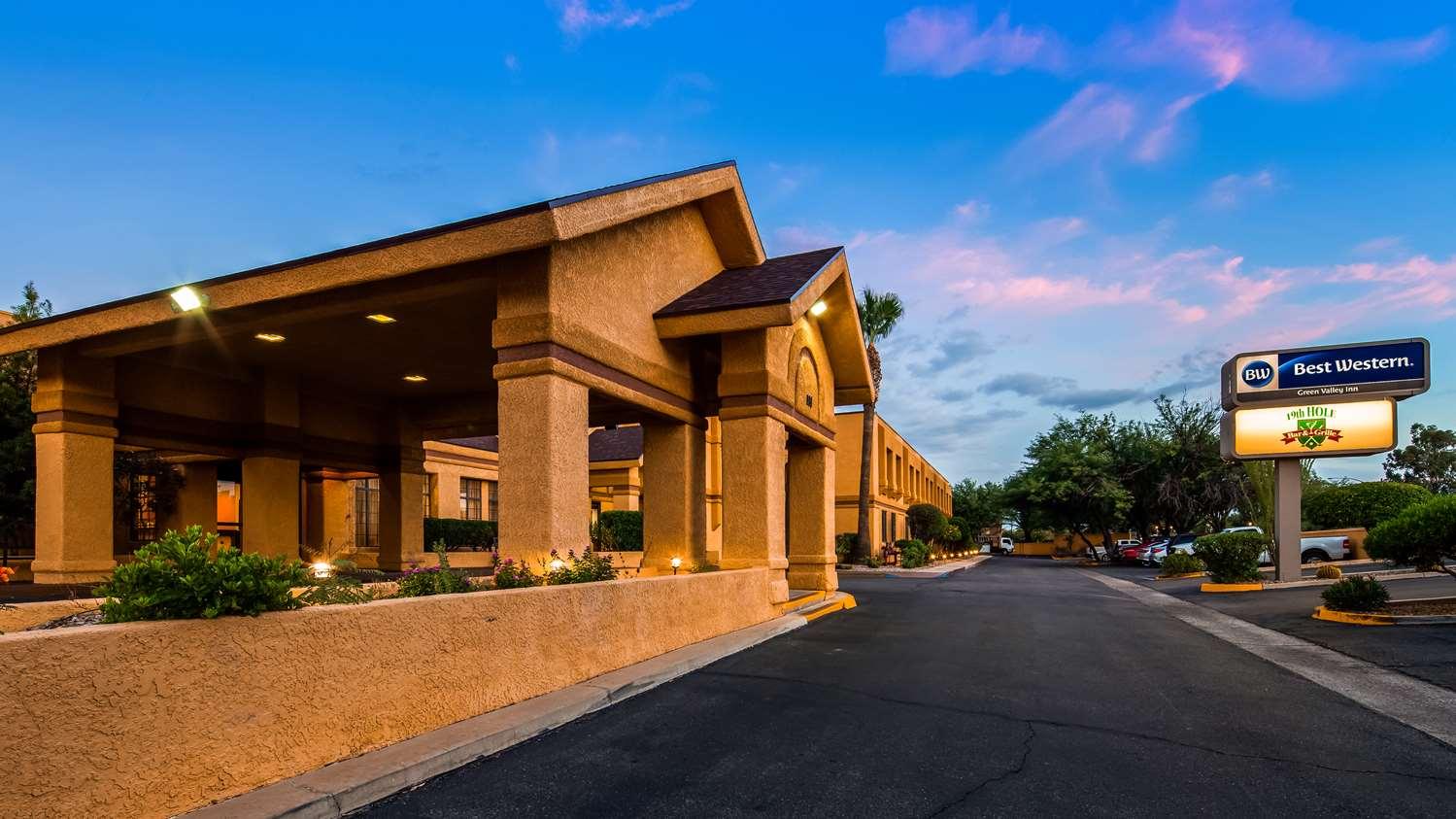 Best Western Green Valley Inn Buitenkant foto
